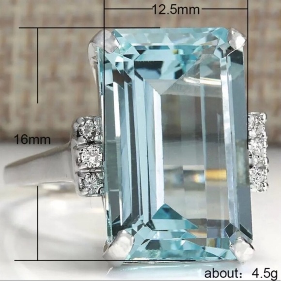 6.35CT Blue Aquamarine Ring - 925 Sterling Silver - Picture 8 of 8